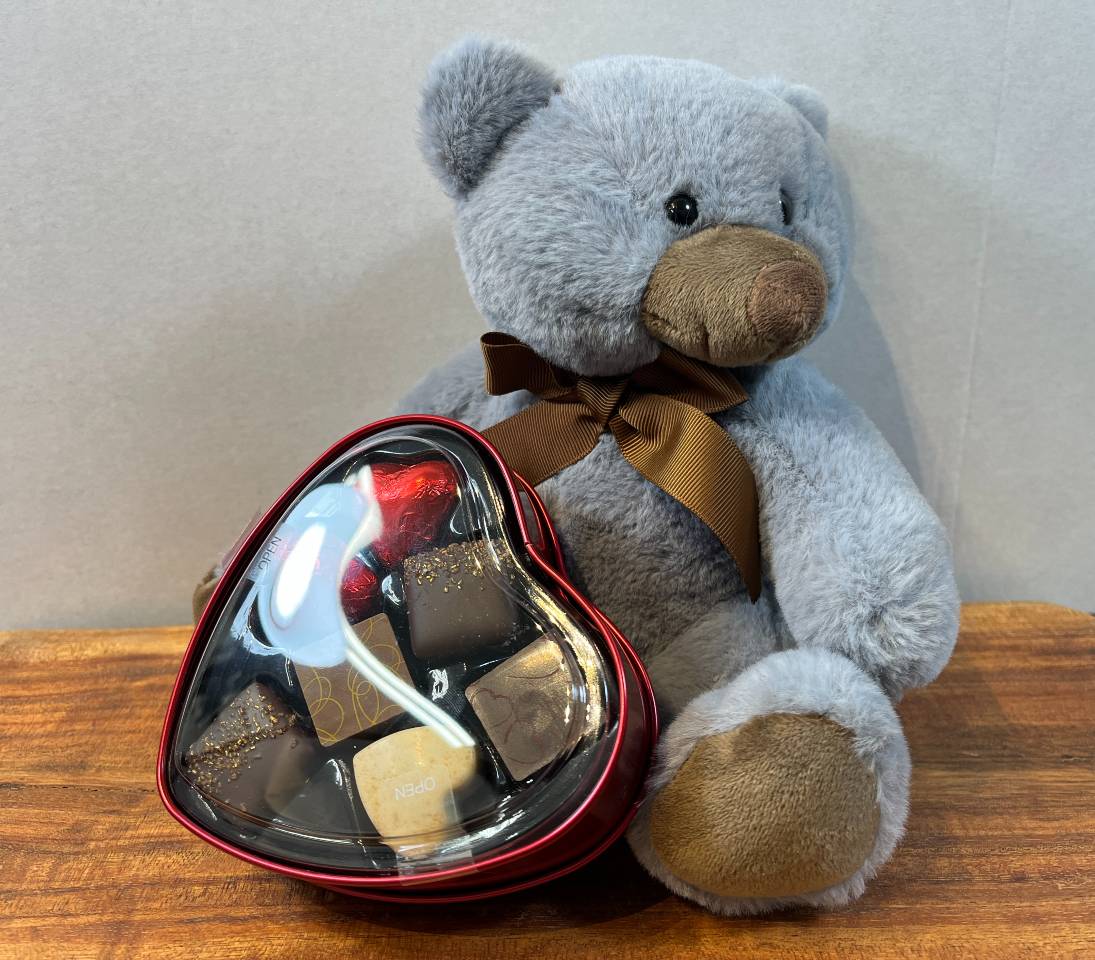 Gavekurv - Barselsgave med lyseblå bamse