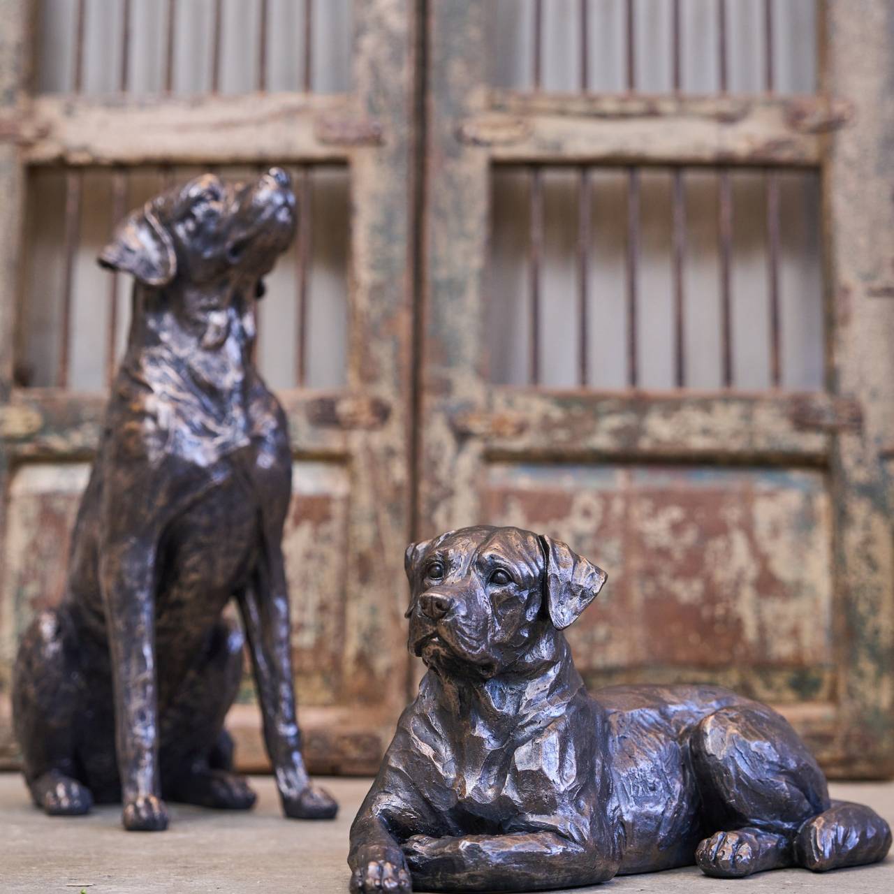Hundefigurer Store dekorationshunde Sæt 2 stk.