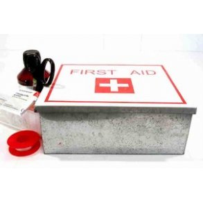 Frstehjlpskasse - Zink - 23 cm. 
