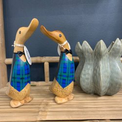 H�ndlavet Dcuk and butterfly vest 