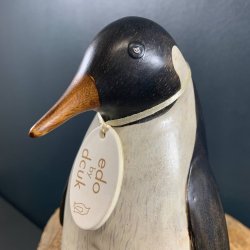 Dcuk - Tr� Pingvin 20cm - Kejserpingvin Far - Kigger Ligeud