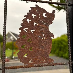 Dekoration til rionet � Pindsvin i cortenst�l