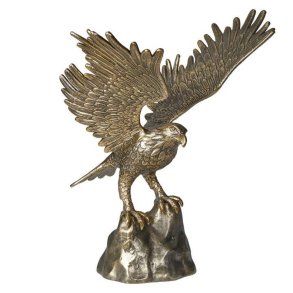 Figur � �rn p� klippe � H 43 cm