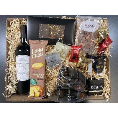 Gavekurv med metalfigur - Bygningskonstruktr - Multimediedesigner - Kvinde - Vin og hygge