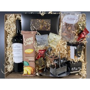 Gavekurv med metalfigur - Maskinmester - Entrepren�rmaskinmekaniker - Vin og hygge