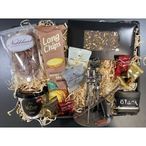 Gavekurv med metalfigur - Landm�ler - Landinspekt�r - L�kkerier