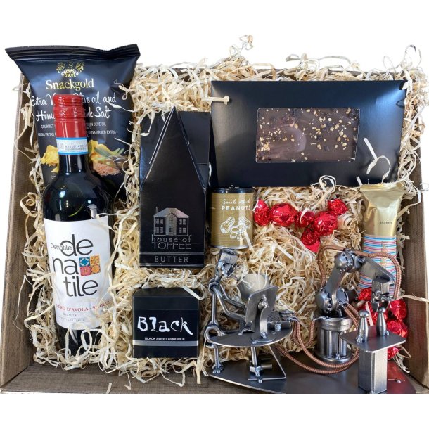 Gavekurv med metalfigur - Automatik og Proces Ingeni�r - Plastmager - Vin og hygge