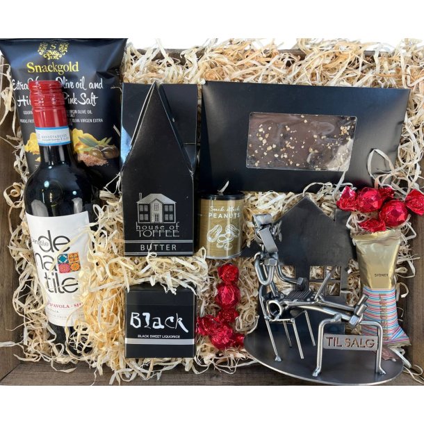Gavekurv med metalfigur - Ejendomsm�gler - Vin og hygge