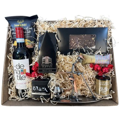 Gavekurv med metalfigur - Mandlig Reng�ringsassistent - Vin og hygge