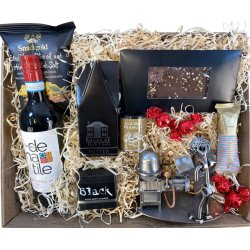 Gavekurv med metalfigur - Pharma procesoperat�r - Vin og hygge