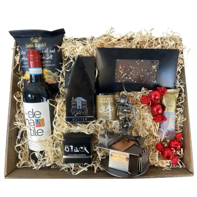 Gavekurv med metalfigur - Butiksassistent - Salgsassistent - Kvinde - Vin og hygge