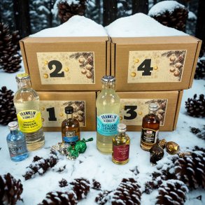 Gin og rom adventskalender 2026 med 4 adventsgaver