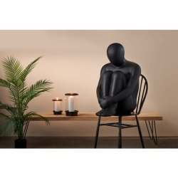 Indre Rum  Skulpturel Figur i Sort Polystone
