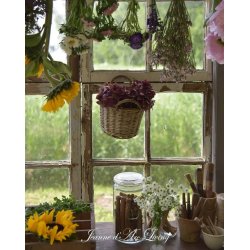 Natur- og blomsterfotografier af Tine Gertsen i Jeanne d'Arc Living kalender
