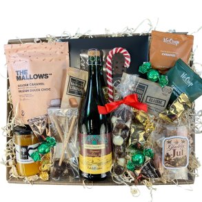 Alkoholfri julekurv til hele familien med chokolade lakrids cider og julel�kkerier