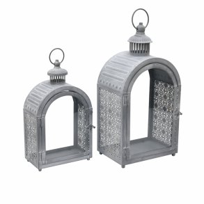 Lanterner - St med 2 lanterner i gr metal 