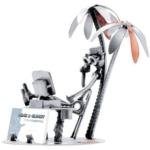 Metalfigur - Rejsebureau Salgsassistent - Visitkortholder	 