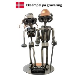 Gavekurv med metalfigur - Friluftsvejleder - Vandrer - Vin og hygge
