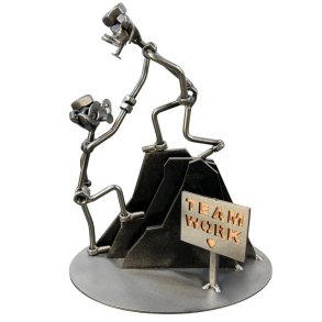 Metalfigur med symbolik � TEAMWORK | Sammen skaber vi de st�rste resultater