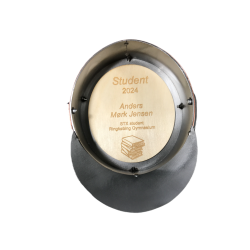 Studenterhue - Metal studenterhue med gravering