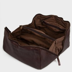 Toilettaske i l�der � Dillon Urban Brown