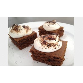 Opskrift: Lakridskage udviklet af Nana fra Den Store Bagedyst.