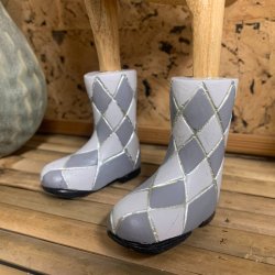 Dcuk tr�figur and med st�vler